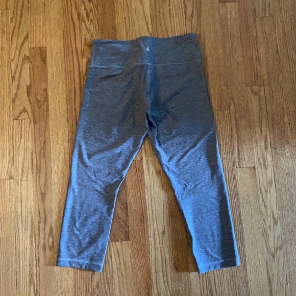 LULULEMON LEGGINGS // Size 8 - Picture 2 of 5